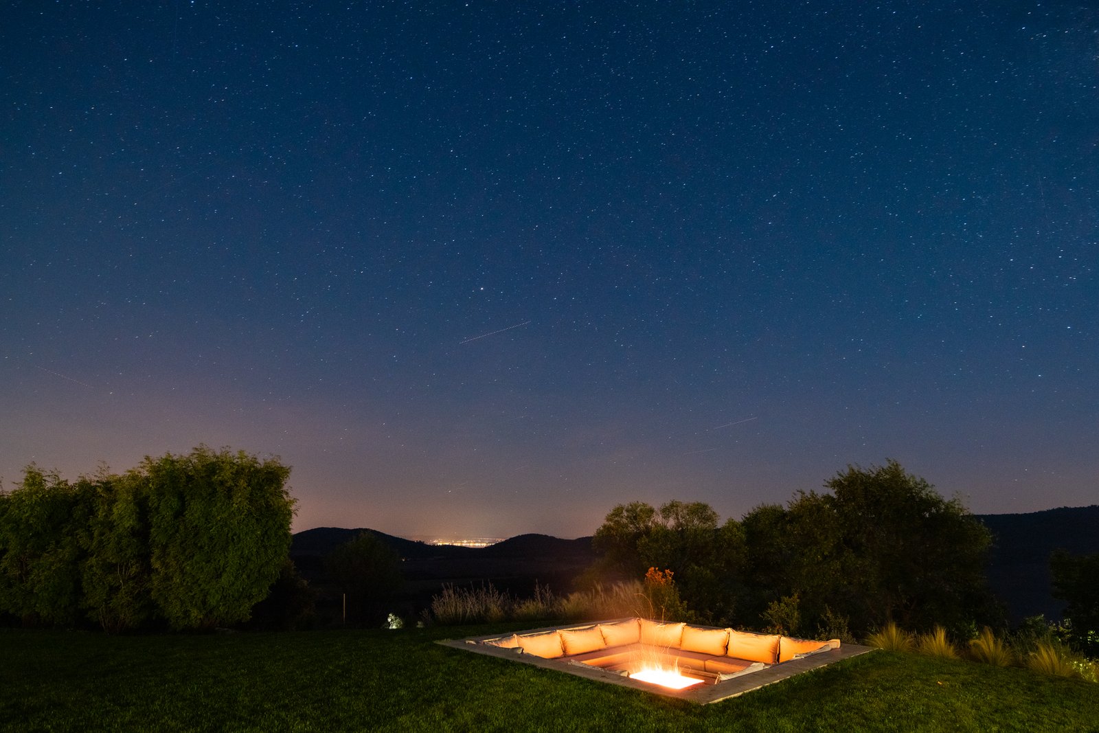 Villa Sentio Outdoor Firepit Night Sky